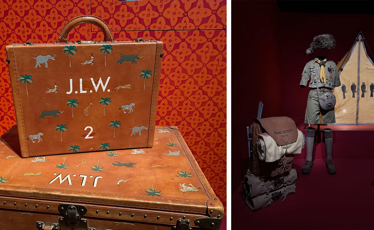 Valise J.L.W. peinte d'animaux de safari et tenue de scout avec sac à dos, exposition Wes Anderson