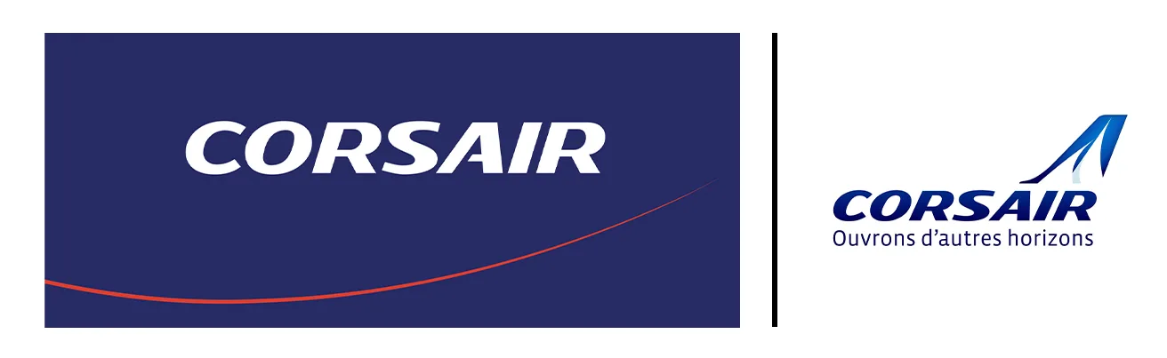 Nouveau et ancien logo Corsair côte à côte, en blanc sur fond bleu marine